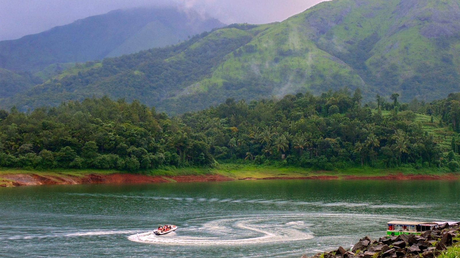 <span style="padding-left: 8px"><i class="far fa-calendar-alt"></i>  DAY 2</span>- Wayanad sightseeing